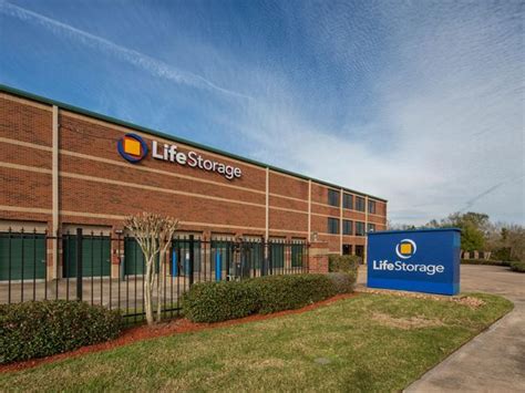 storage units league city|Life Storage .